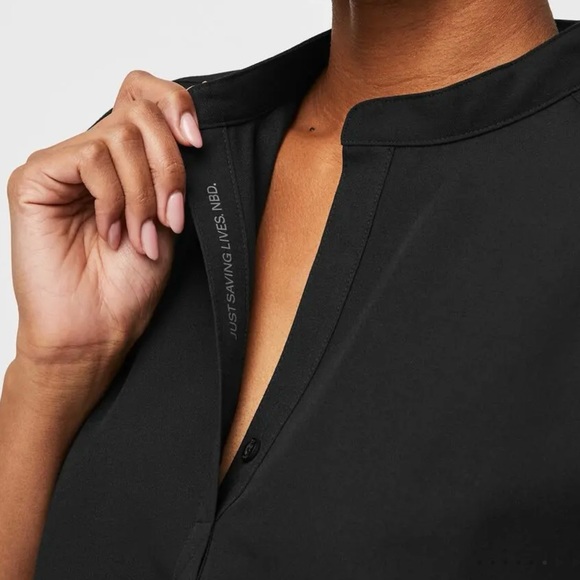 FIGS Rafaela Oversized Scrub Top (Personalized) - Picture 7 of 7